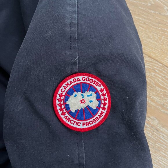Canada Goose Women's Bomber Jacket - Picture 2 of 4